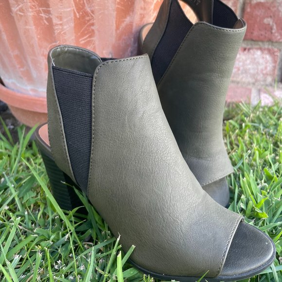 Call it Spring Open Toe Bootie - Picture 5 of 10